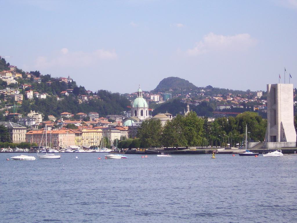 Manzoni Studios Lake Como Buitenkant foto