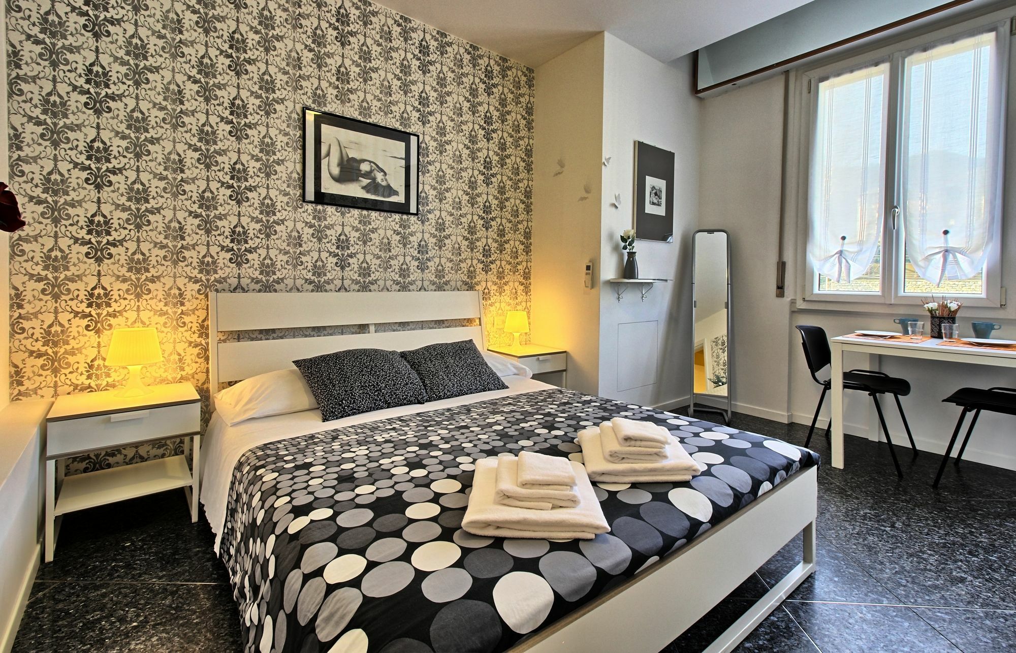 Manzoni Studios Lake Como Buitenkant foto